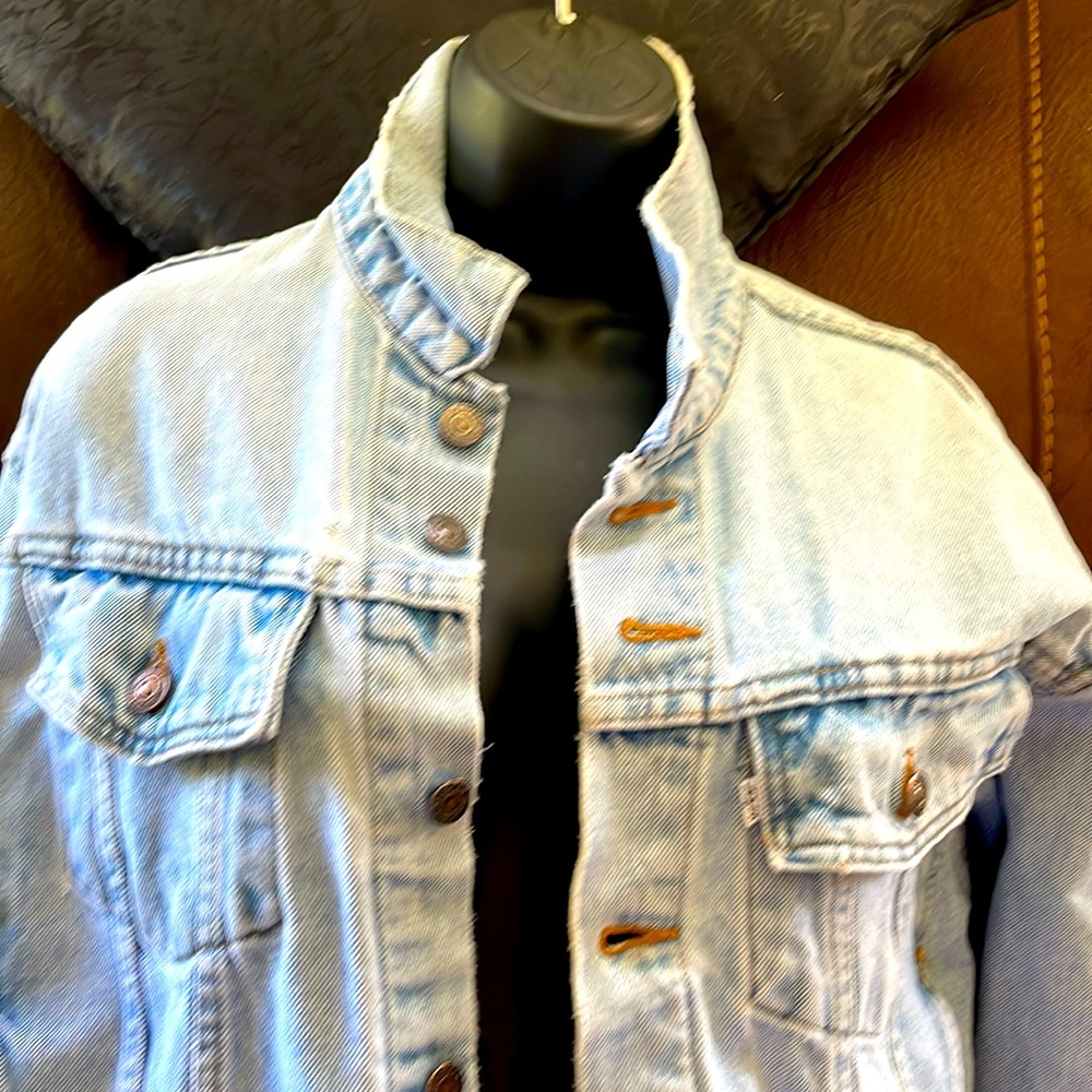 Levi. Vintage big Jean denim jacket from